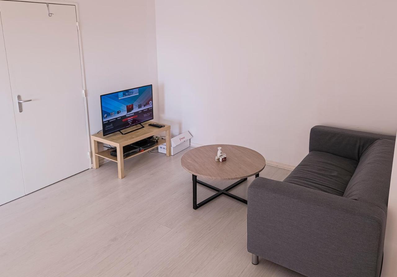 Appart 65 M² 10 Minutes En Bus Au Centre Apartment เซซง เซวินเญ ภายนอก รูปภาพ