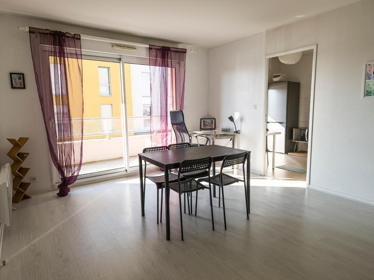 Appart 65 M² 10 Minutes En Bus Au Centre Apartment เซซง เซวินเญ ภายนอก รูปภาพ